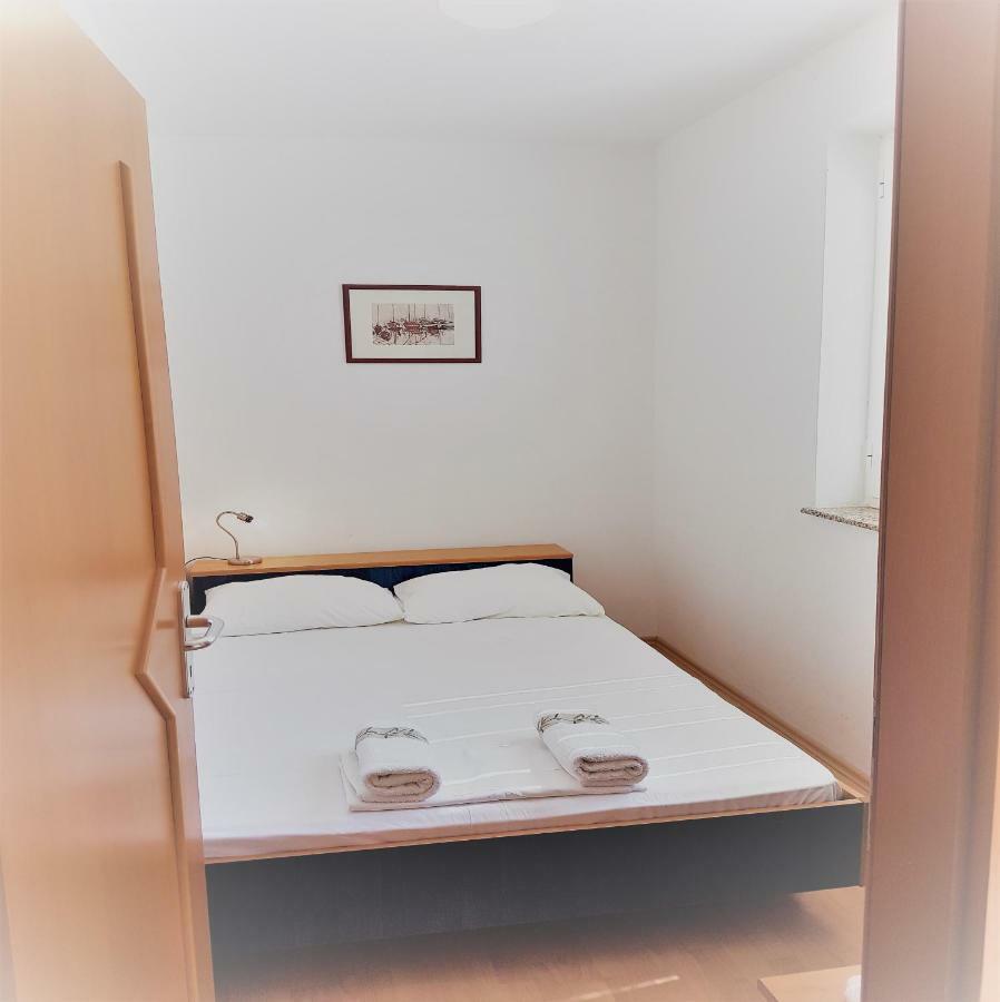 Apartments Vrtlici Stara Novalja Kültér fotó